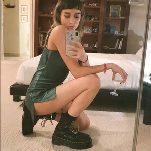 Meet your Posher, Simone